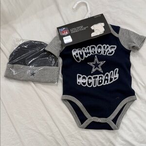 Dallas Cowboys Onesie Set